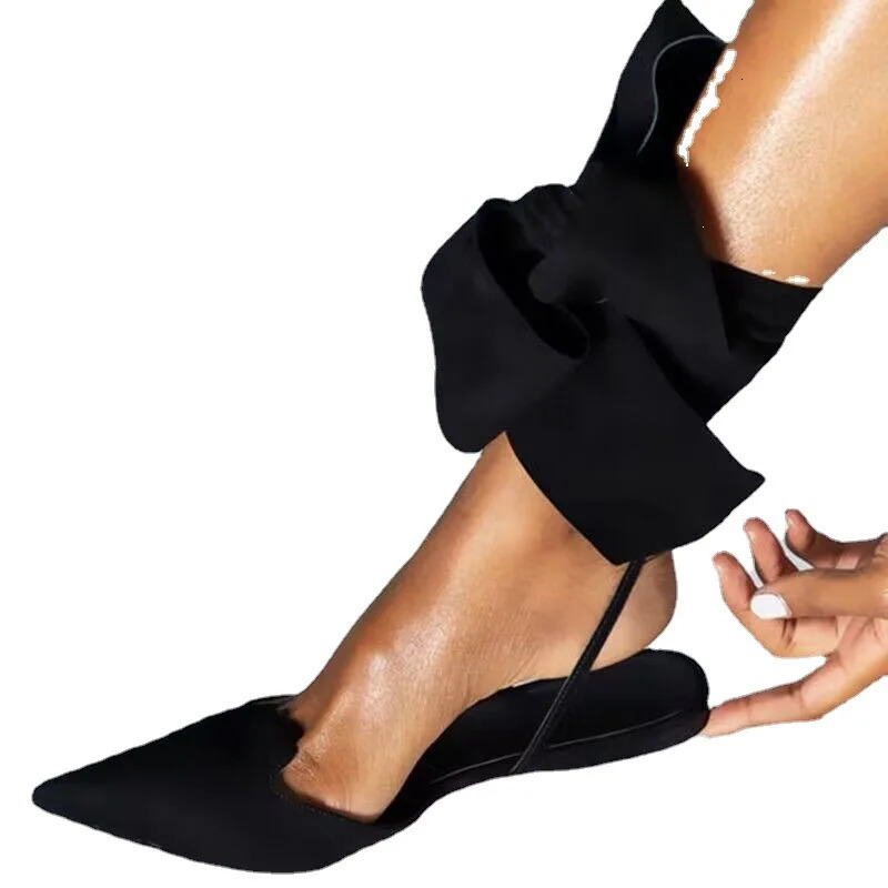 Trade SpringSummer Large Sandals for Women with European and American Pointed Headbands for Women 240614