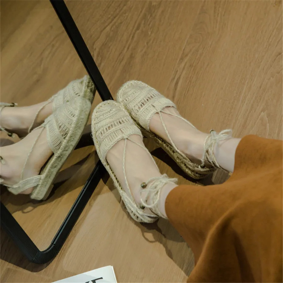 Womens Sandals Summer 2024 Grass Shoes Thick Sole Platform Crawler Gladiator Sandals Closed Toe Apartment 240612