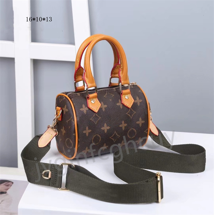 New travel bag Lightweight large capacity 3 size crossbody bag men's and women's leisure sports fitness mini crossbody bag Single shoulder pillow bag
