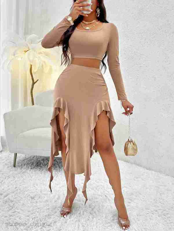 Two Piece Dress Sets Autumn women's solid color round neck long sleeved top ruffled edge skirt set