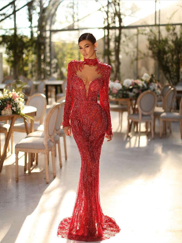 Red Evening Long Sleeves V Neck Halter Sparkly Sequins Beaded Appliques 3D Lace Hollow Train Prom Dresses Custom Made