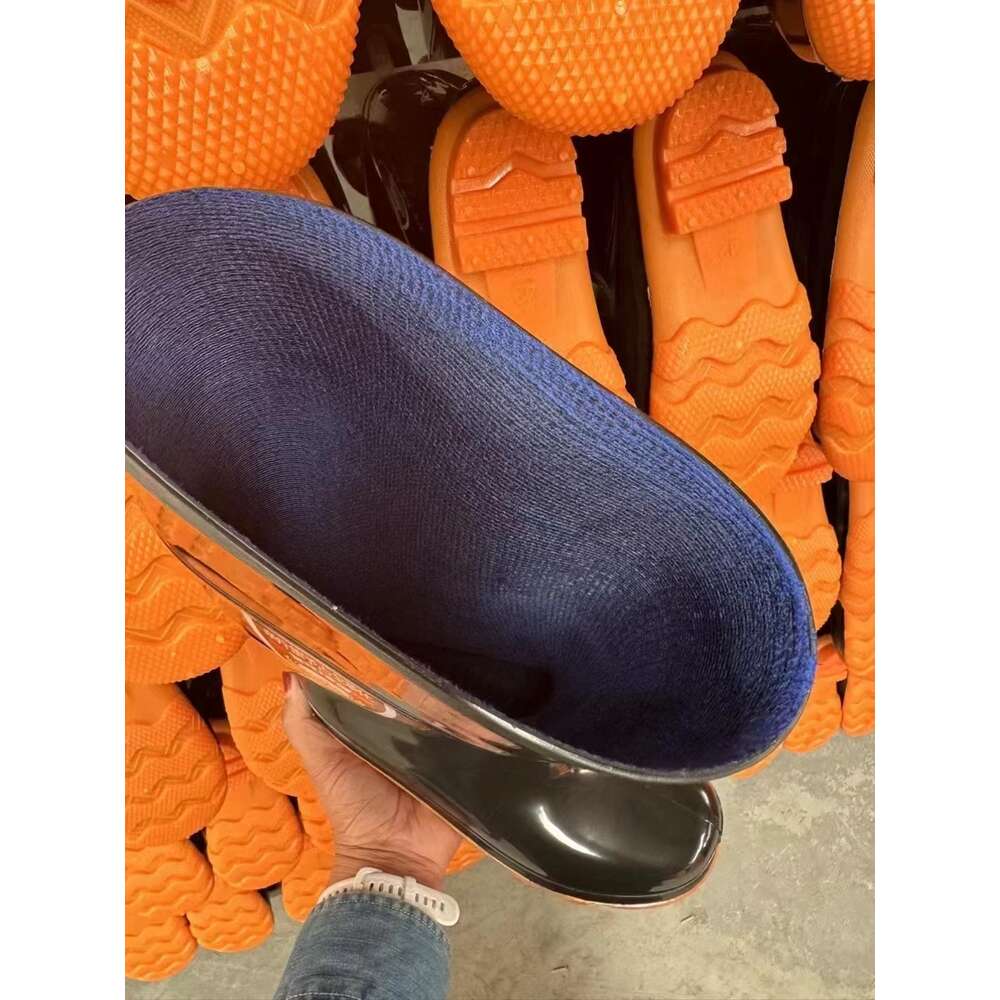 Rain impact puncture medium high boots, steel head plates, oil resistant, acid and alkali resistant
