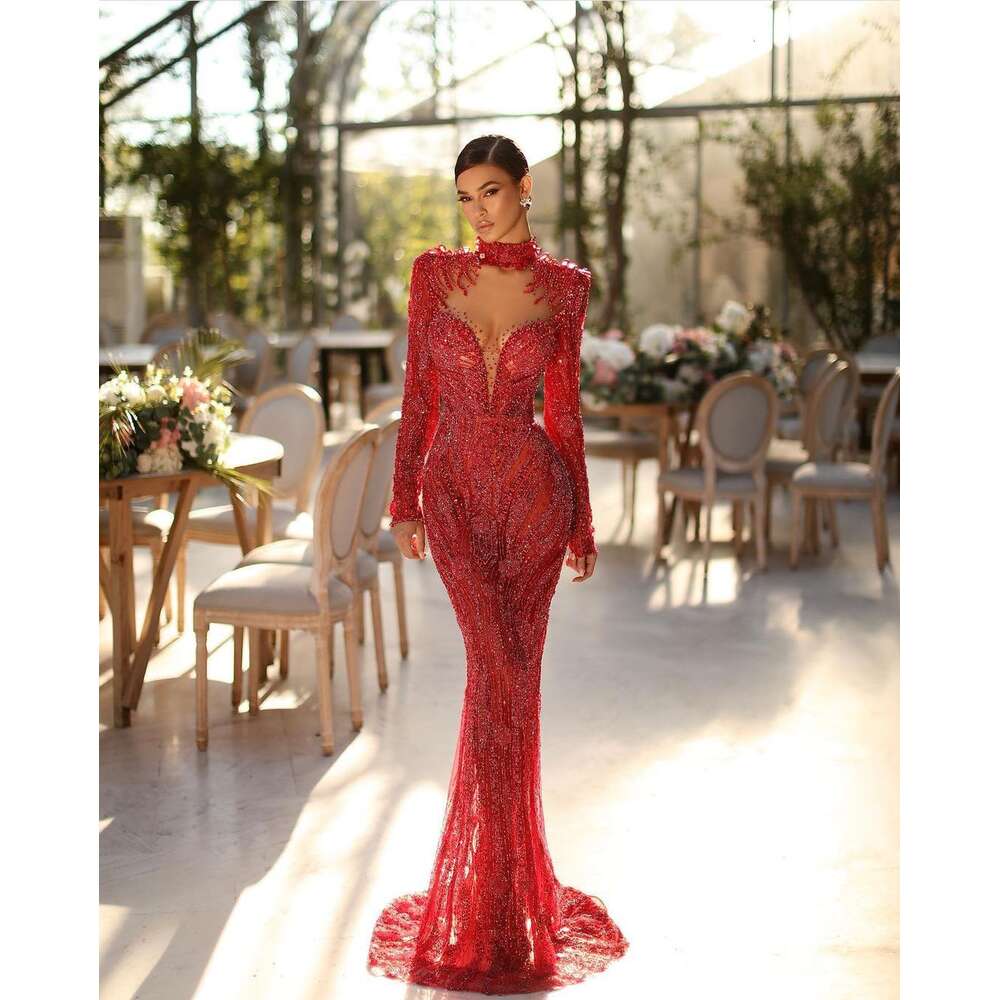 Red Evening Long Sleeves V Neck Halter Sparkly Sequins Beaded Appliques 3D Lace Hollow Train Prom Dresses Custom Made