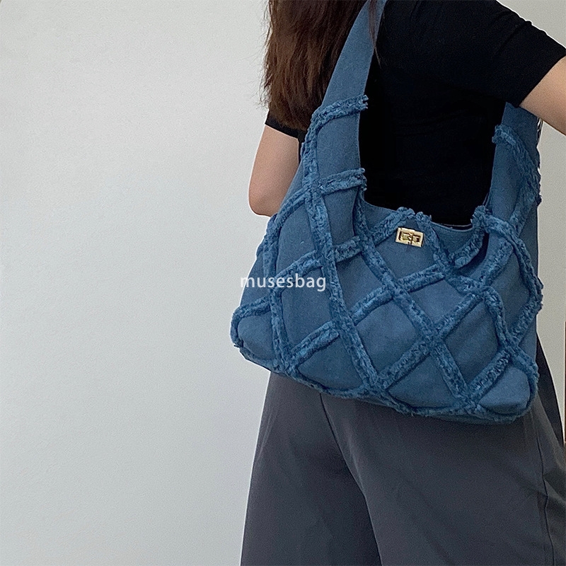 High end hot selling new retro commuting bag with a sense of luxury niche fashion versatile trend Korean style denim canvas bag women's shoulder 