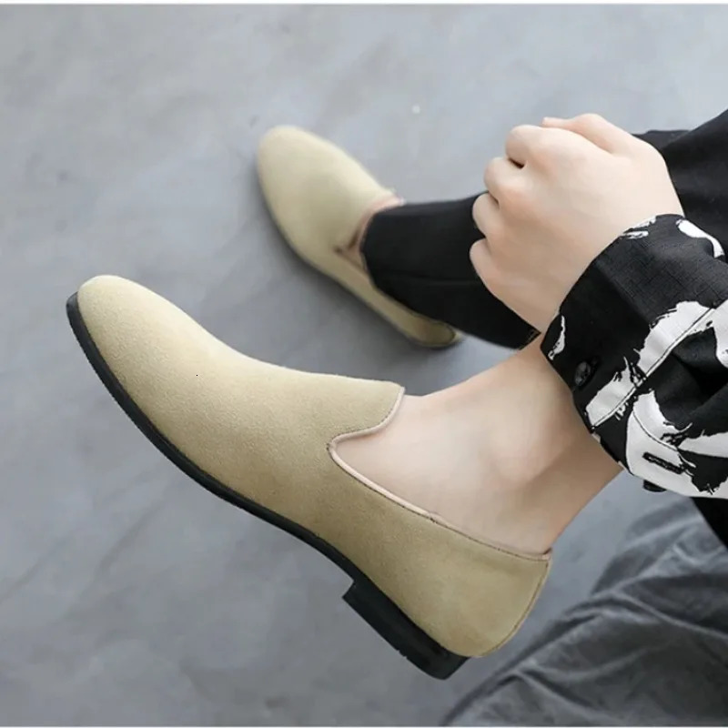 Mens shoes sliding on Loafers black suede solid soft mens shoes casual large size fashionable and breathable blue zapatos hombre 240612