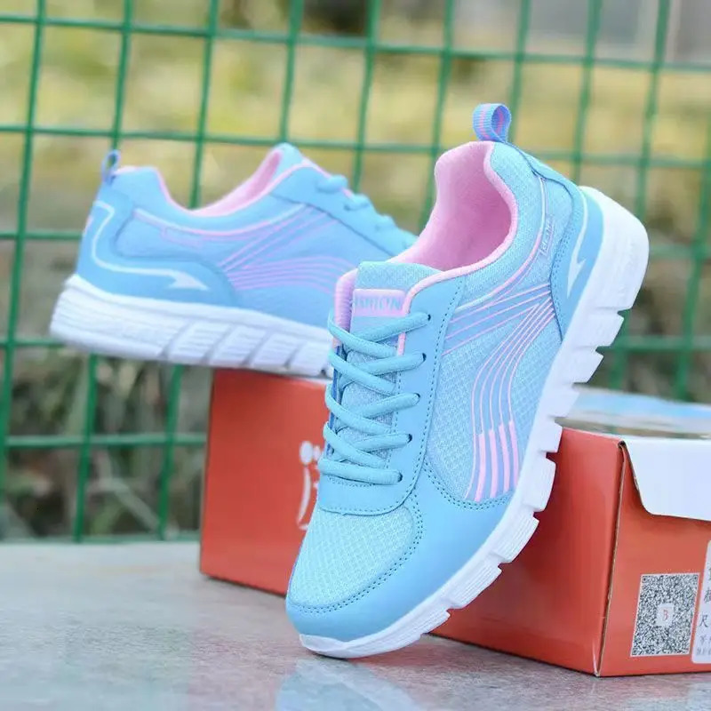 Fashion Sneakers for Women Tennis Female White New Sport Shoes for Gym Flat Sole Ladies Sneaker Tenes Mascolino Platform Origina 240614