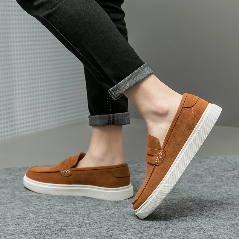 Mens Leather Fashion Outdoor Shoes Arrival in Mens Casual Footwear Selling Mens Sliding Shoes Classic Mens Loafers 240612