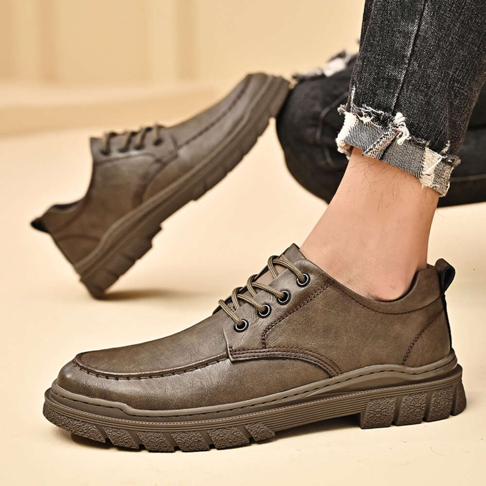 2380 Autumn/Winter Casual Men's Youth Fashion Versatile Leather Shoes 38-44 Batch 82