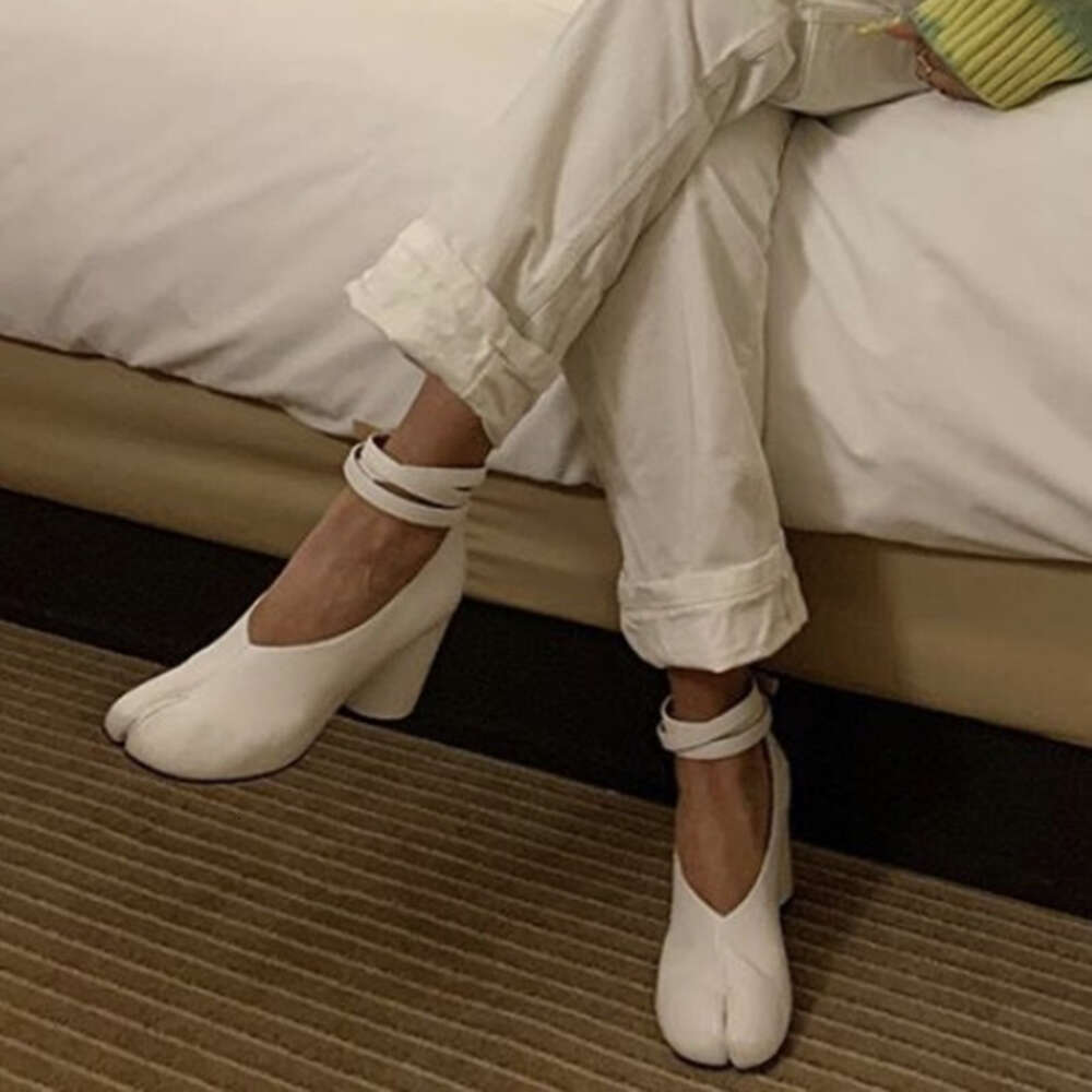 Split Toe Ninja Tabi Pumps Ankle Strap Buckle Round Heel High Heels Party Shoes Women Zapatos De Mujer Chaussure Femme