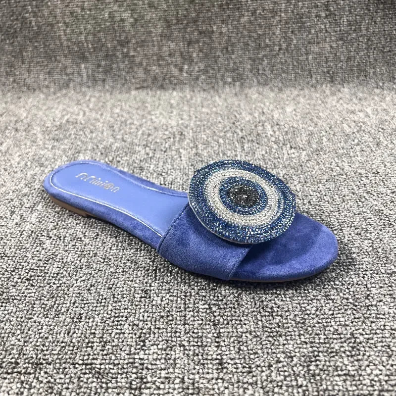 Womens flat sandals rhinestone decoration charming beach sandals 2024 summer outdoor slippers charming casual womens shoes 240612