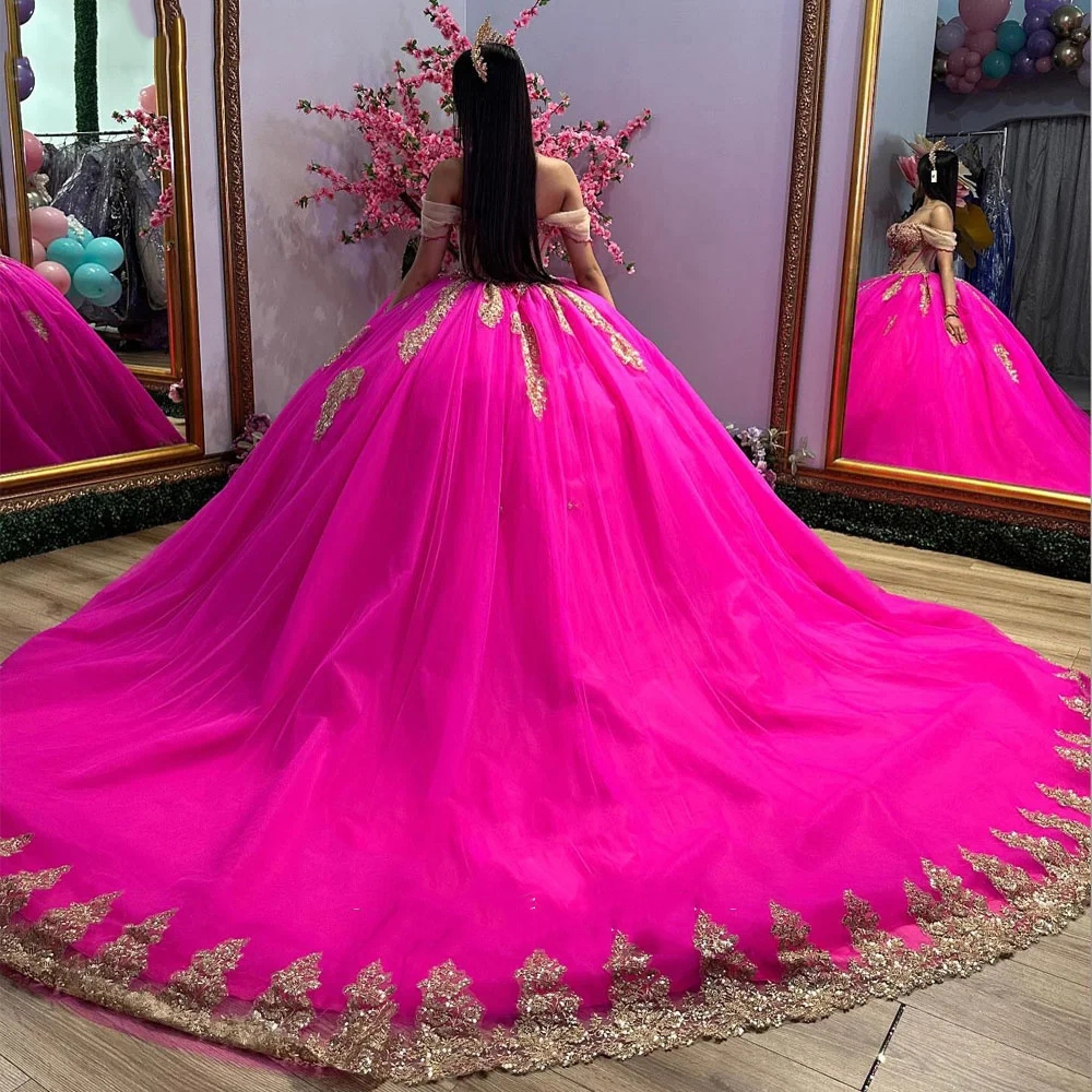 Sparkly Rose Red Princess Off Shoulder Quinceanera Dresses Sweetheart Lace Applique Beads Crystal Tull Sweet 16 Ball Gown Vestidos De 15 Anos