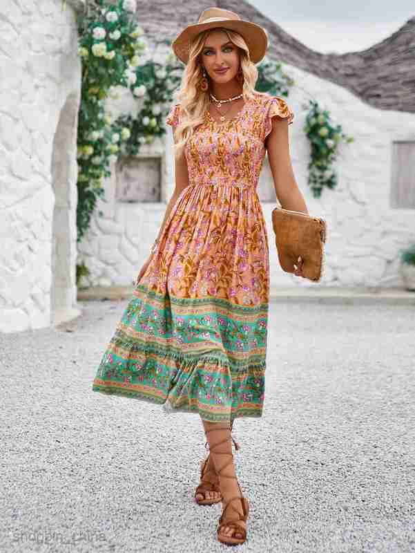 Basic Casual Women Dresses Summer Casual Dress New Print V-neck Flying Sleeves Bohemian Style Dress