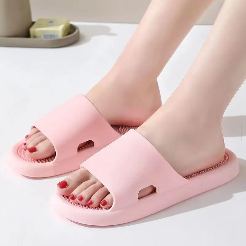 Womens Summer Massage Slide Soft Bottom Anti slip Outdoor Beach Slide Free Delivery Home Slide Bathroom Slide 240612