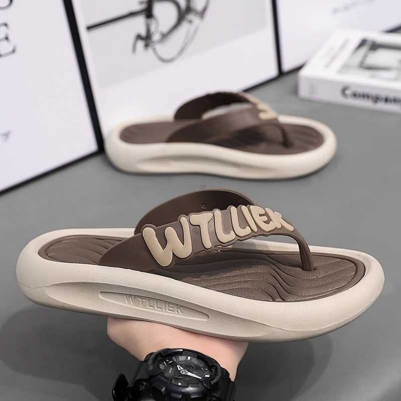 Designer Sandals Brand Men's Flip Up Outdoor Indoroom Comfortable Sliding Shoes 2025 New Men's Beach Sandals Anti Slip Home Men's Cloth