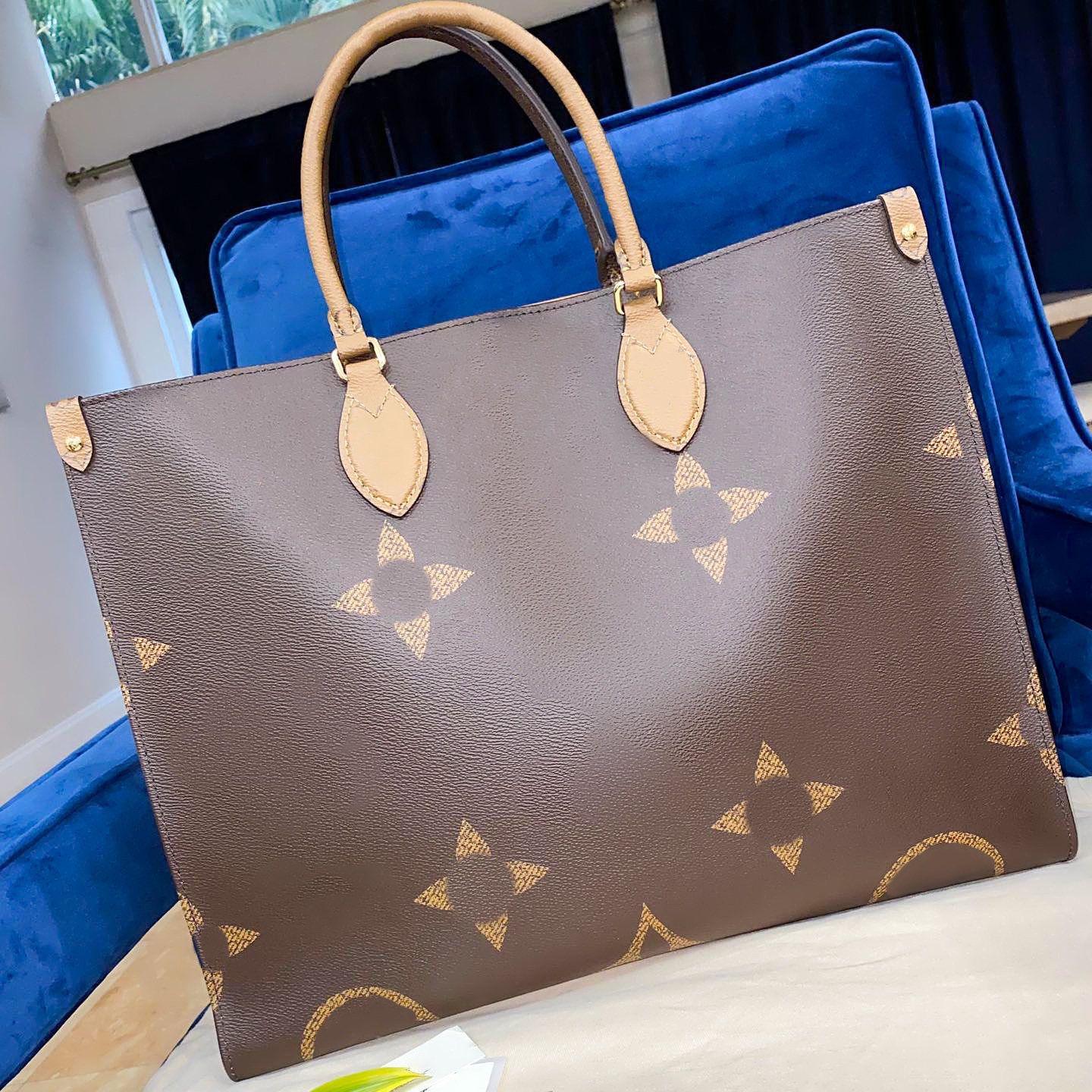 Fashion handbag Womens Onthego tote bag Purses Luxury mens leather Clutch Designer crossbody bag strap high quality brown flower embossed weekend diaper shop bags