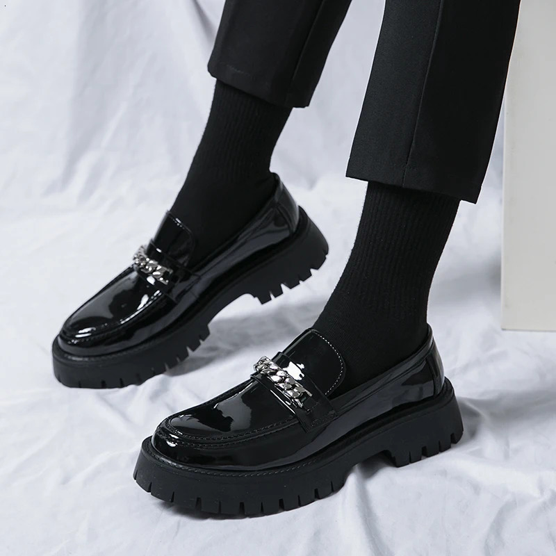New Leather Men Casual Shoes Fashion Thick Bottom Loafers Classic Slip-on High Quality Business Oxford Shoes Mocassins 240614