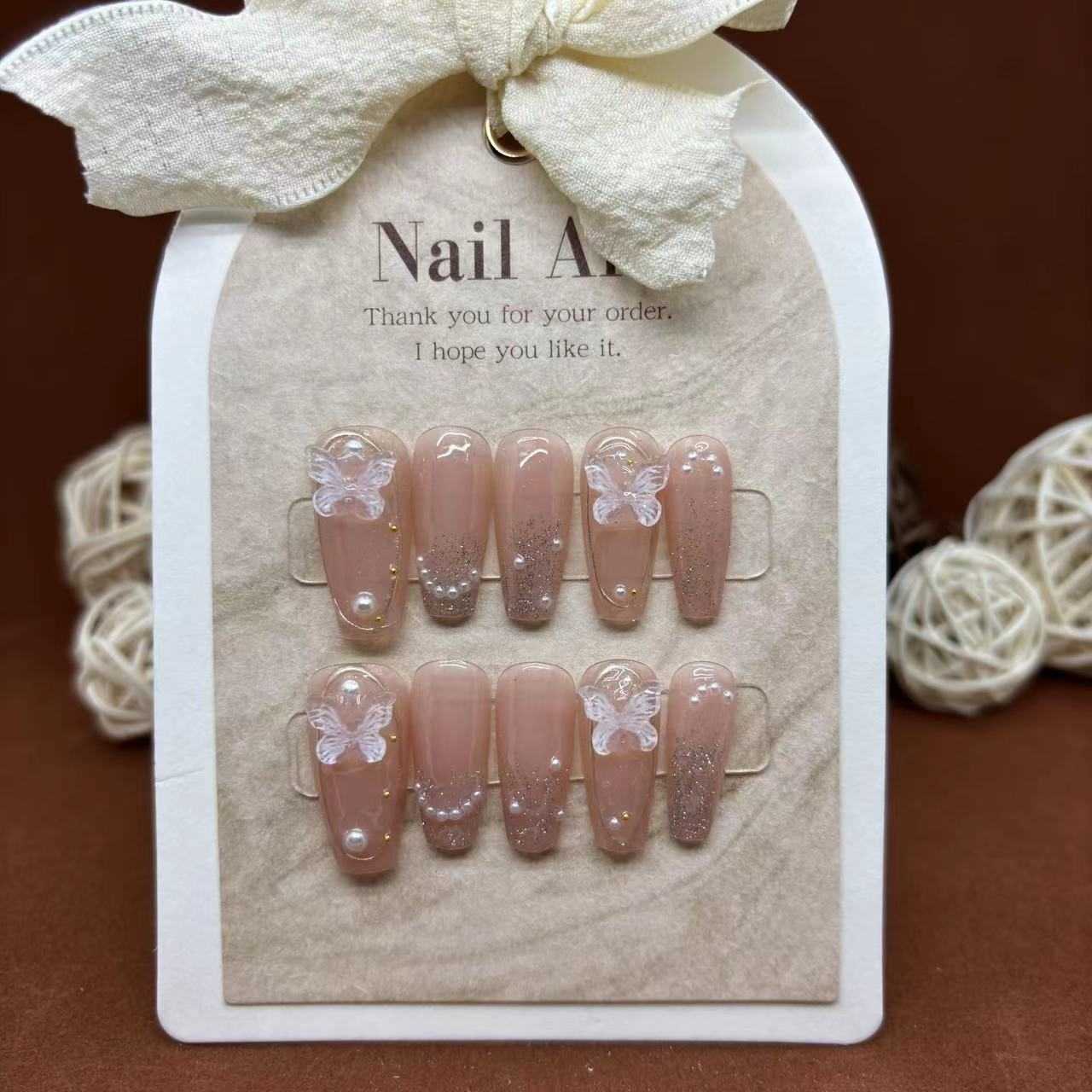 Girls False Nails Fairy Bow Handmade Wearable Nail Mesh Red Charm Showcase White Mid length Wearable Nail Panel 240530