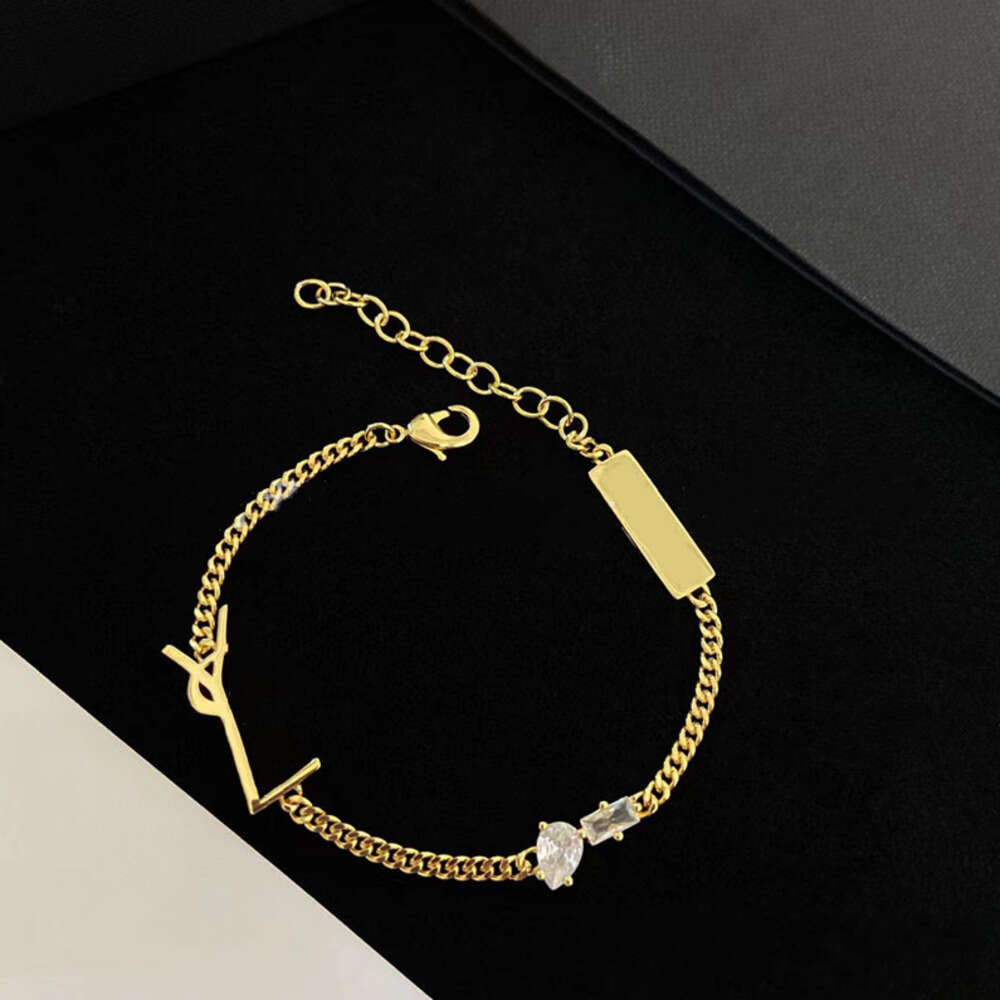 Bangle Classic luxury Bracelets Bangle letter Y Titanium steel with diamond designer for women jewlery gifts woman gold silver wholesale not Fade 24