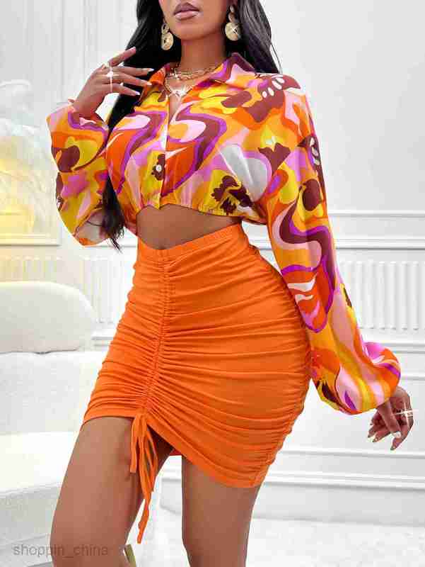 Two Piece Dress Sets Fashionable and Sexy Women's Wear Autumn and Winter New Products Printed waist Long sleeved Shirt Knitted Skirt Set for Wome