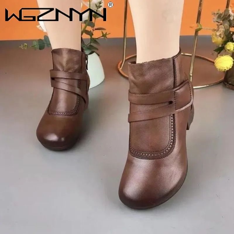 Fashion Strappy Boots Womens Winter Shoes Womens Autumn Leather Ankle Boots Hook and Loop Boots Womens Green Vintage Shoes 240614