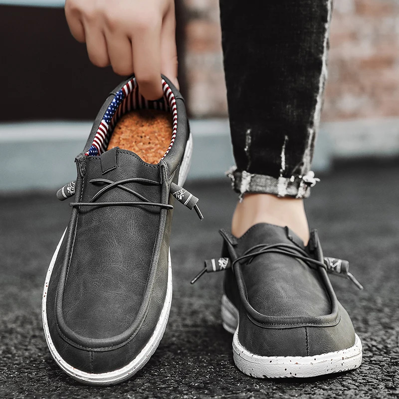 Mens casual lightweight and comfortable canvas shoes elastic shoes anti slip and breathable boat shoes 240612