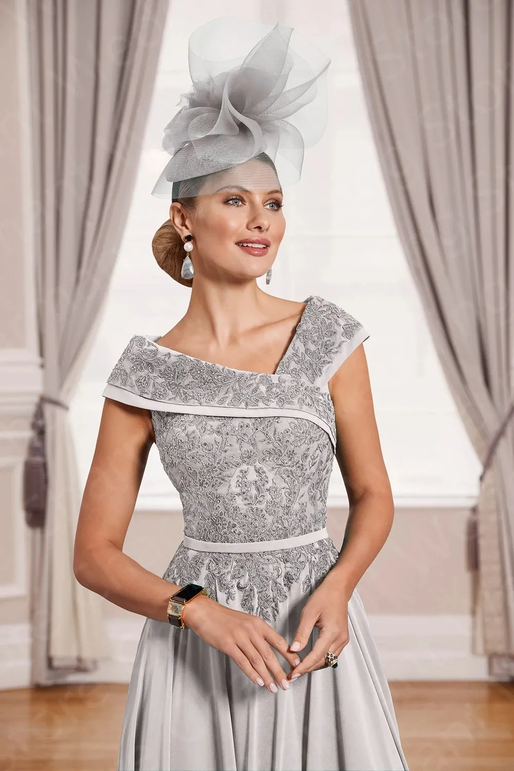 Elegant Hunter Chiffon Mother Of The Bride Dresses Lace Appliques Sequins Beaded Ankle Length A-Line Wedding Guest Dress V-Neck Groom Mom Formal Wear 