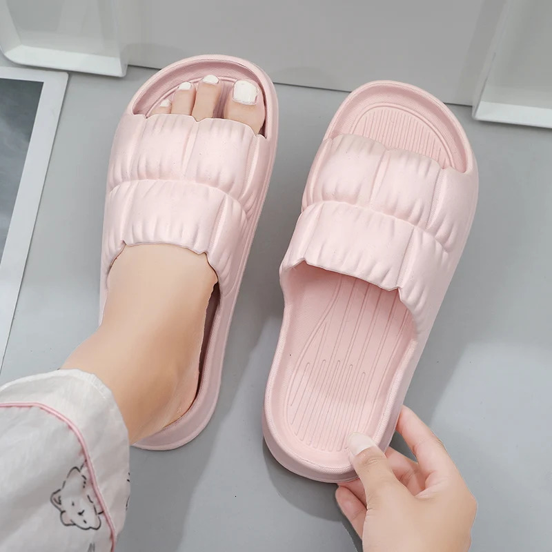 Solid womens slippers flat bottom ultra light family bathroom non slip quick drying sandals mens casual shoes 240614