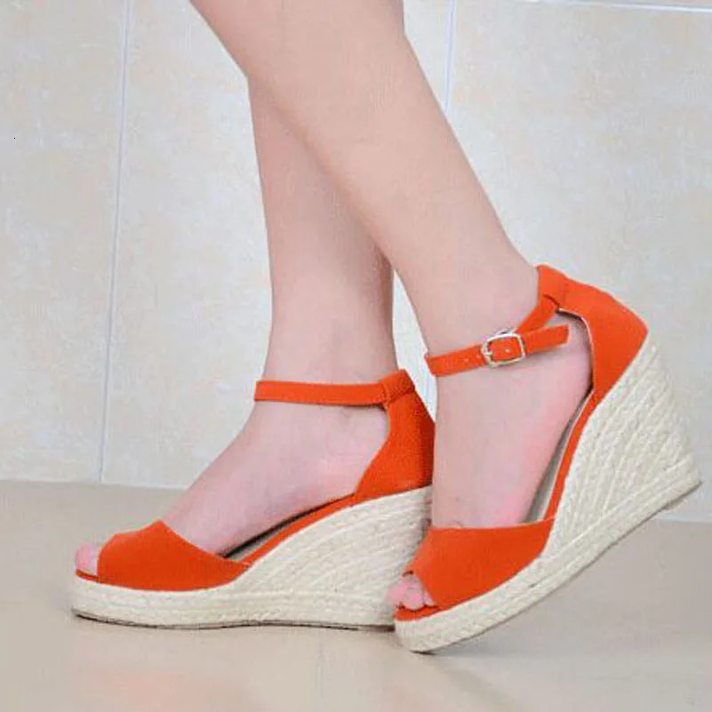 Fashionable Womens Summer Sandals Buckle Casual Platform Wedge Sandals Peel Toe Straw Wedge High Heels 9.5/10.5cm 240612