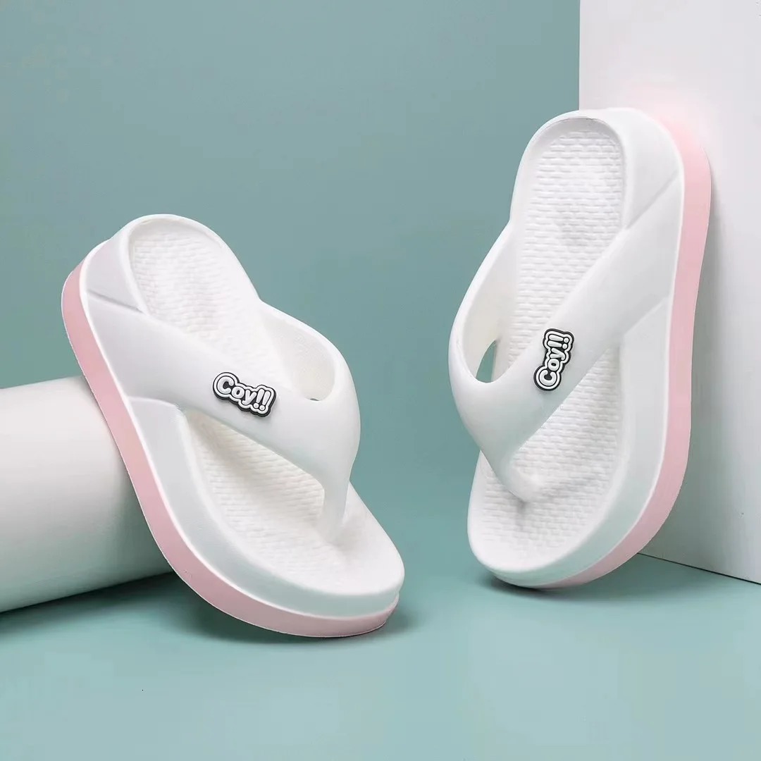 Summer womens flip thick soled womens beach shoes anti slip sandals 240612