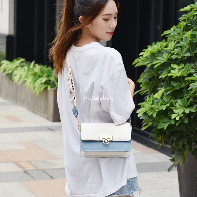 High quality women's designer high-end trendy small bag fresh and retro fashionable contrasting colors practical and multifunctional small square
