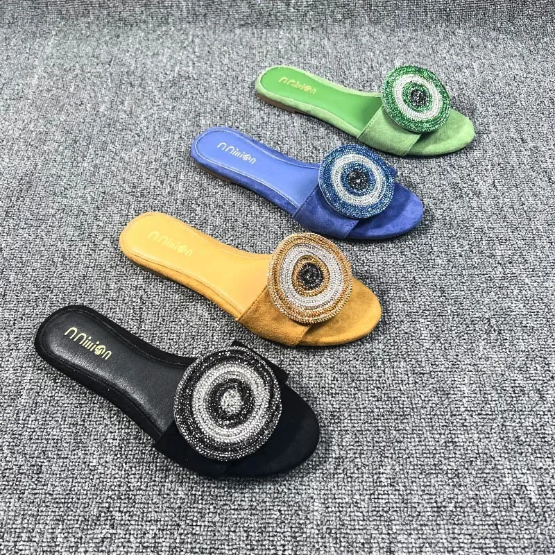 Womens flat sandals rhinestone decoration charming beach sandals 2024 summer outdoor slippers charming casual womens shoes 240612