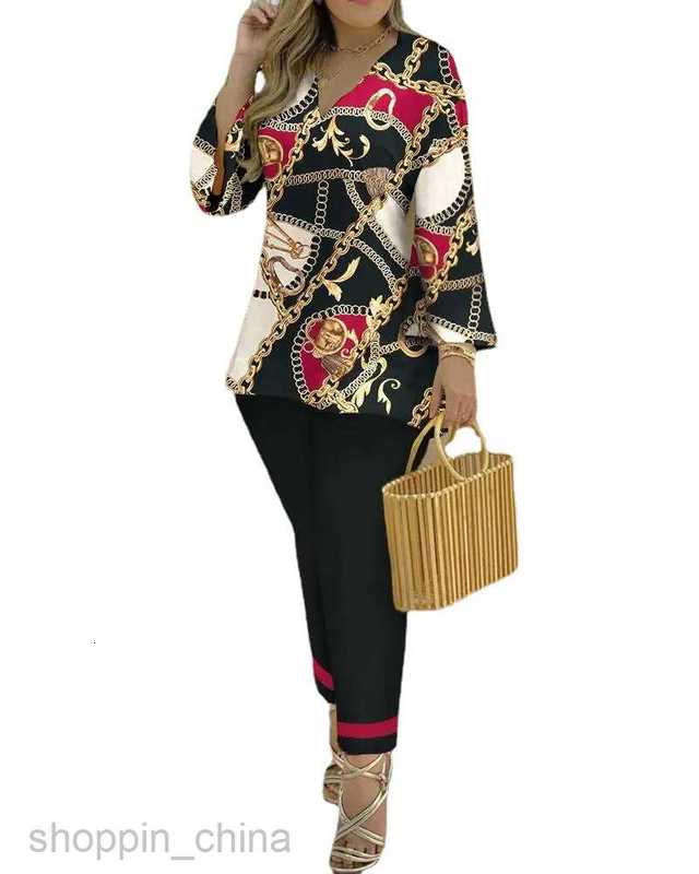Women's Tracksuits Autumn New Women's two-piece V-neck long sleeved printed set Sets