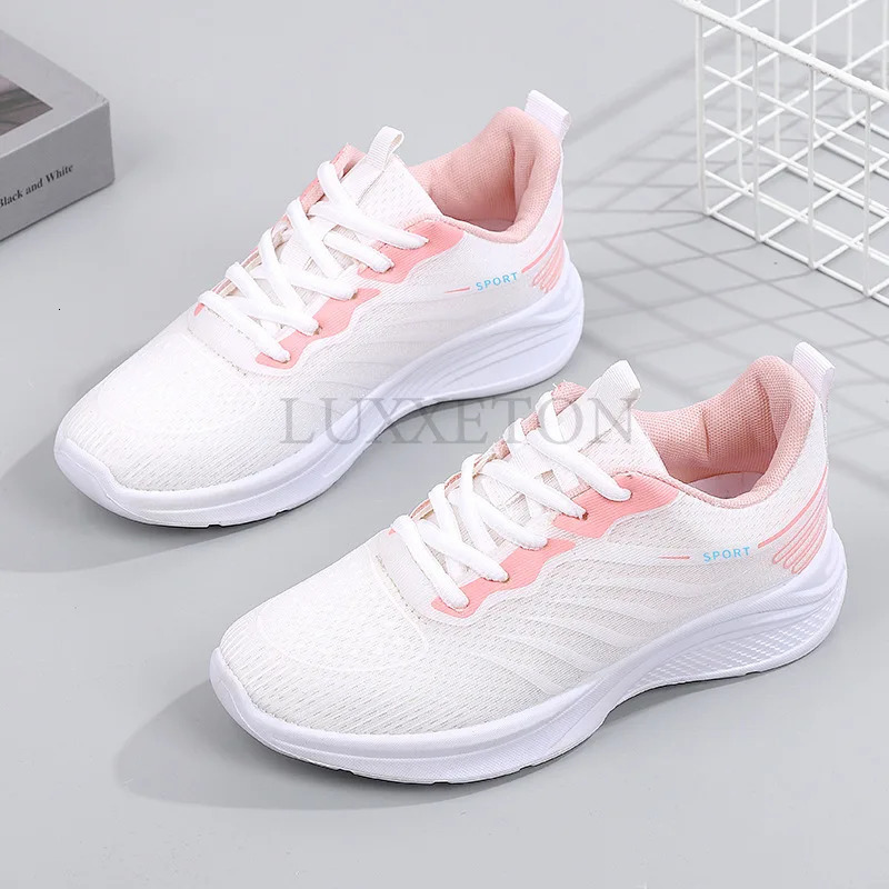 Breathable Mesh Surface Lightweight and Versatile Casual Running Shoes Comfortable Soft Fashionable Outdoor Sports Shoes 240614