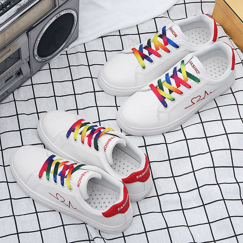 Hot selling Fashion Little White Low Top Board Couple Lightweight Classic Youth Casual Shoes