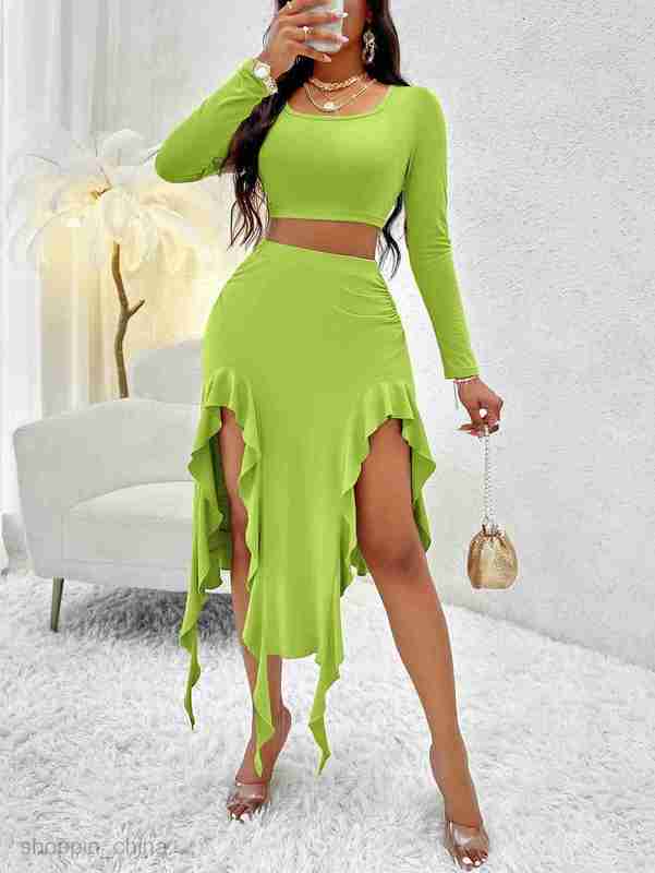 Two Piece Dress Sets Autumn women's solid color round neck long sleeved top ruffled edge skirt set