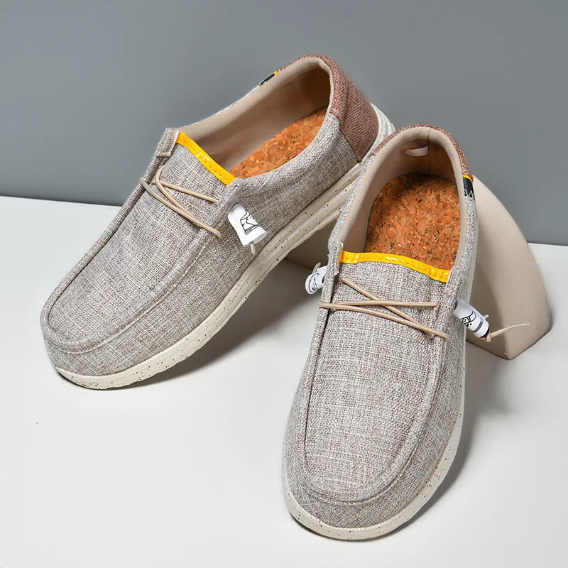 Canvas Shoes for Men Lightweight Soft Sole Male Loafer Breathable Slip-On Driving Walking Casual Shoes Big Size 40-48 250225