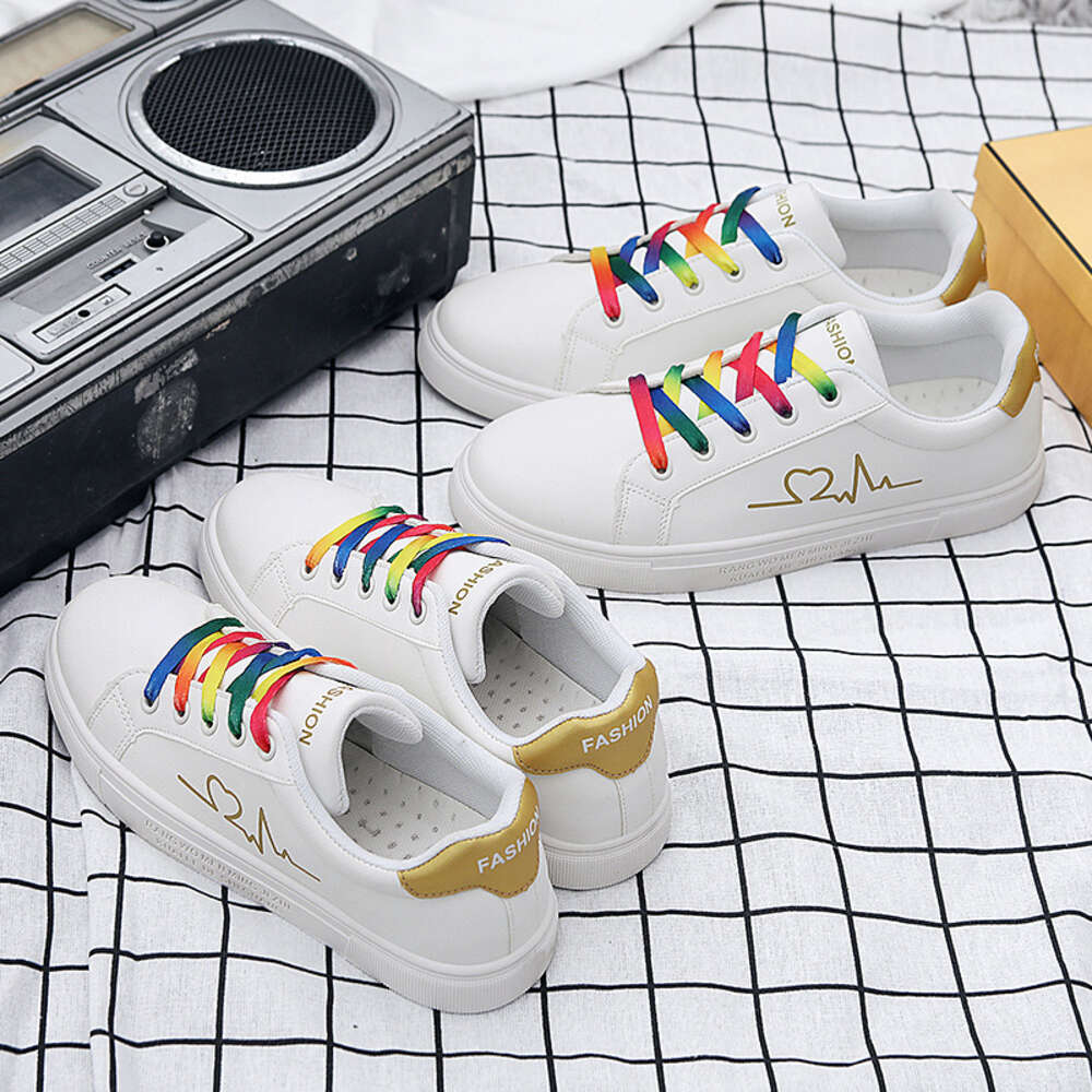 Hot selling Fashion Little White Low Top Board Couple Lightweight Classic Youth Casual Shoes