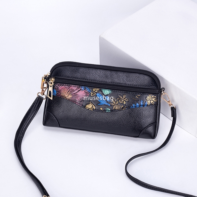 High quality women's designer with a sense of luxury classic and versatile shoulder bag fashionable and practical hand-held diagonal cross dual-p