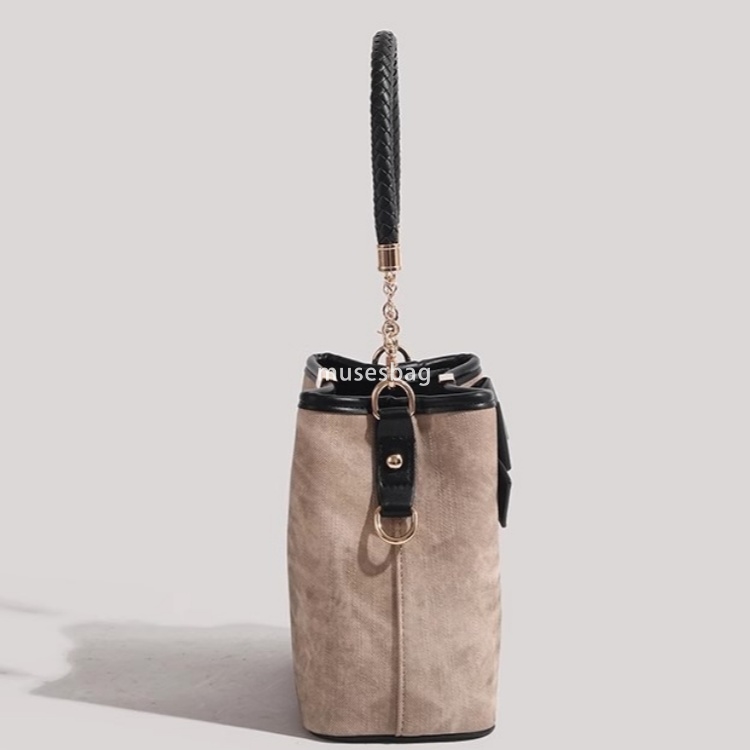 High end and niche design retro and versatile Instagram commuting bucket bag new Maillard high-end bow handbag shoulder bag