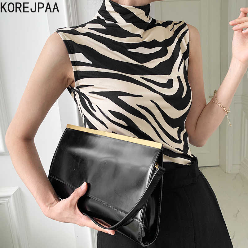 Korejpaa Women T-Shirt Summer Korean Chic Stand-Up Collar Zebra Pattern Contrast Color Slim-Fit Sleeveless Knit Pullovers 210526