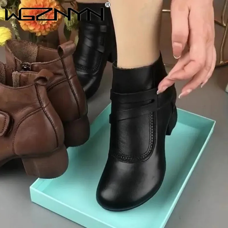 Fashion Strappy Boots Womens Winter Shoes Womens Autumn Leather Ankle Boots Hook and Loop Boots Womens Green Vintage Shoes 240614