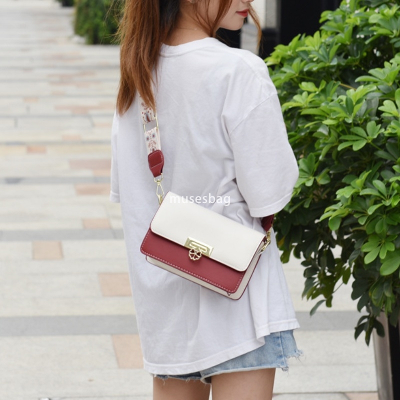 High quality women's designer high-end trendy small bag fresh and retro fashionable contrasting colors practical and multifunctional small square