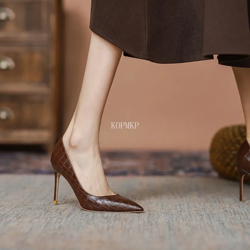 2024 Spring/Summer Sexy Brown Comfortable Full Match High Heel Shoes Womens Thin High Heel Single Shoes Womens Zapatos De Mujer 240612
