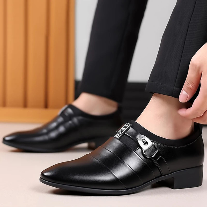 Classic Leather Shoes for Men Slip on Pointed Toe Oxfords Formal Wedding Party Office Business Casual Dress Shoes for Male 240614