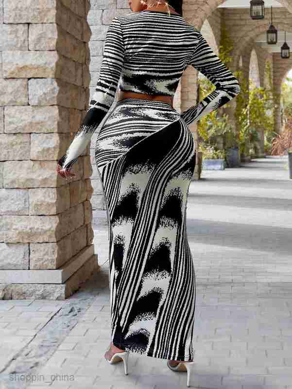 Two Piece Dress Sets Autumn and Winter New Fashion Women's Wear Printed Round Neck Long Sleeve waist Slim Set