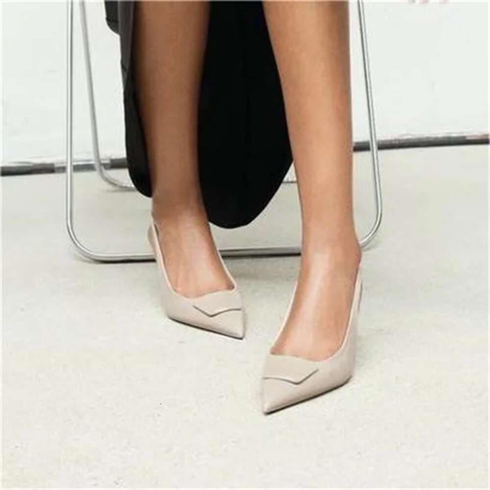 2024 Woman's Elegant Office Heels Beige Pointed Sgback Mid Heeled Sandals Women Fashion Comfortable Single Shoes Summer New