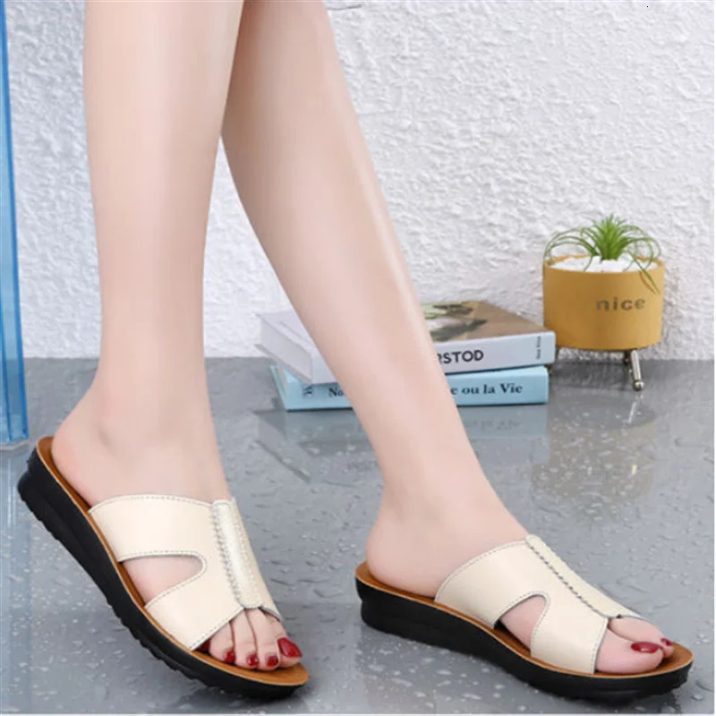 sandals flat bottomed slippers womens shoes summer slippers womens shoes comfortable womens shoes casual thick anti slip soles sandals 240612