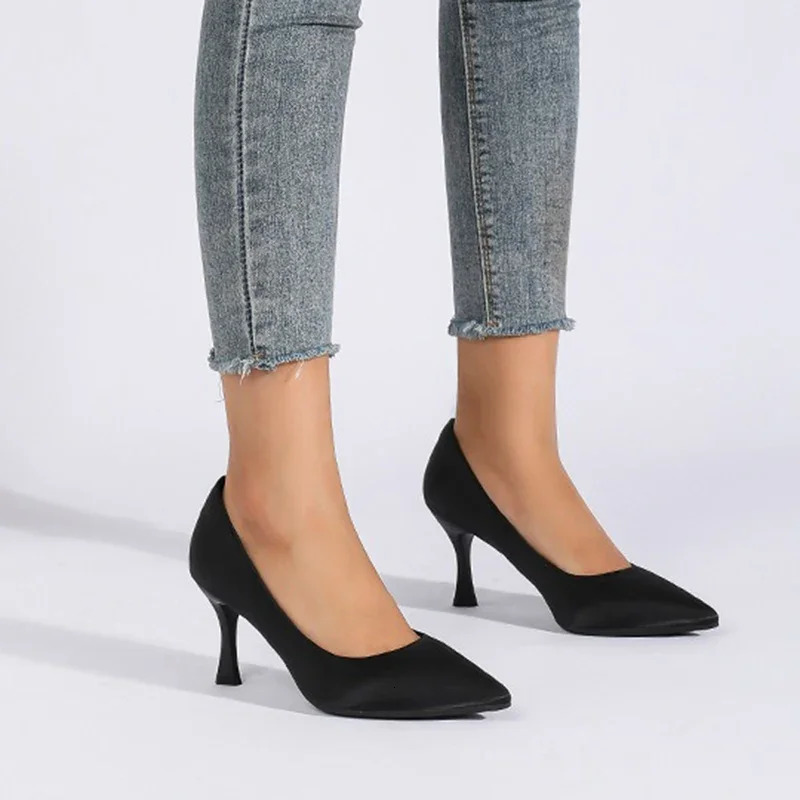 2024 Women 7.5cm High Heels Prom Pumps Lady Sexy Satin Nightclub High Heels Female Fashion Concise Pointed Toe Shallow Shoes 240615