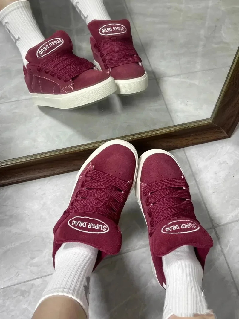 Womens casual shoes fashionable low cut lace casual sports shoes outdoor comfort anti slip womens apartment 35-40 240614