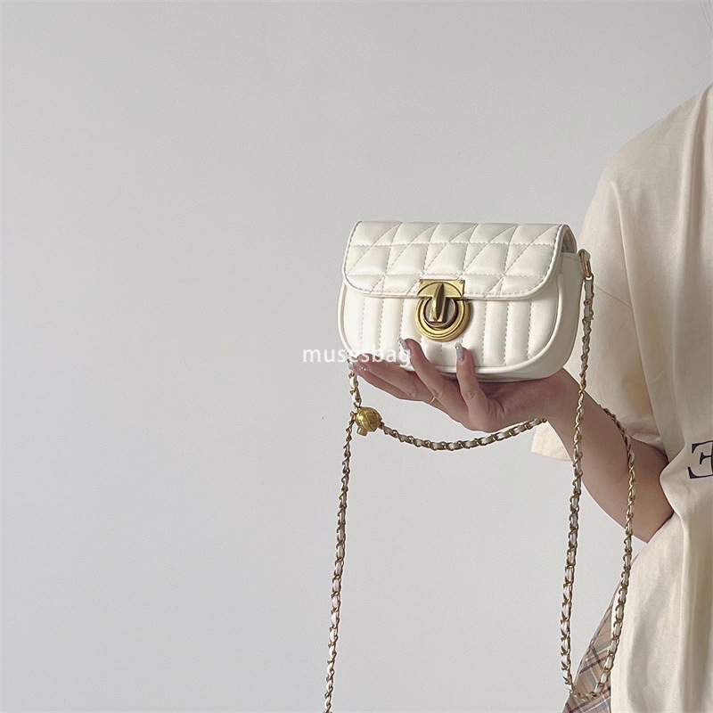 High end minimalist and trendy new women's bags with versatile diamond grid lock chain small bags single shoulder crossbody small square bags min
